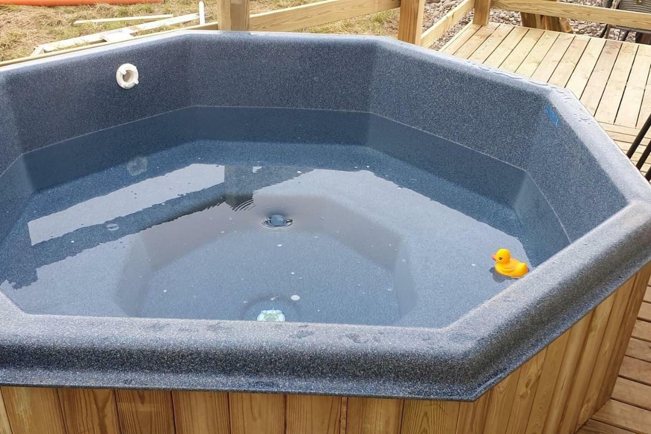 Hébergement de vacances Hvammur 3 Hrakholar With Private Hot Tub *